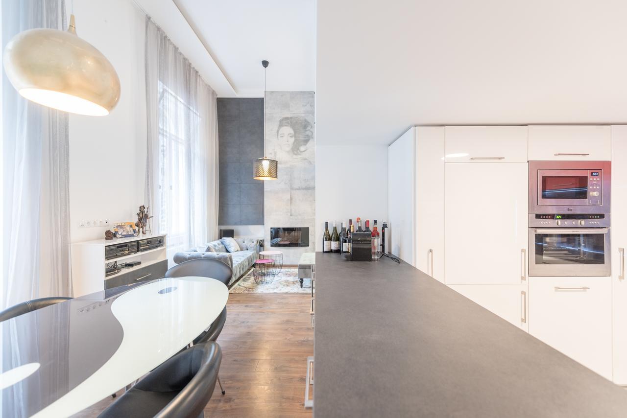 Apartment In Andrassy Avenue Budapest Exteriör bild